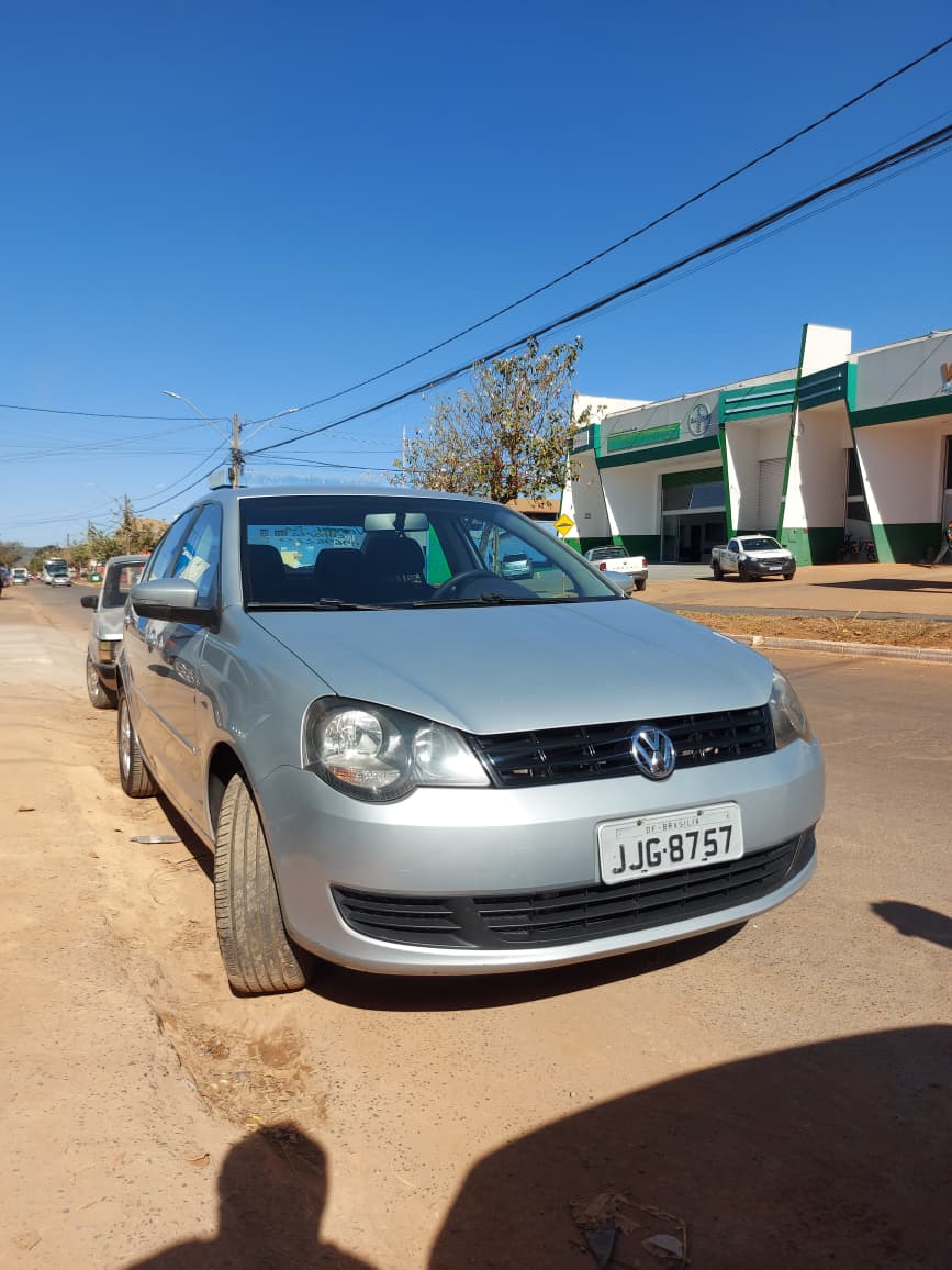 VW Polo Sedan disponível na Augusto Veículos em Formosa - GO